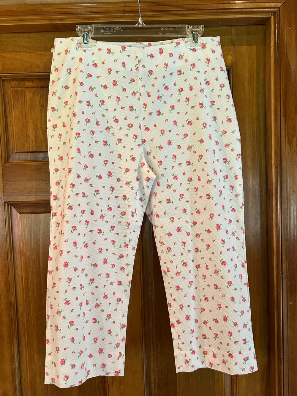 Lauren Ralph Lauren White Pique Capri Pants with Pink Floral Print